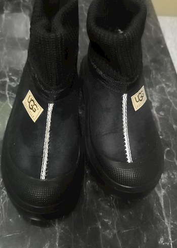 UGG Siyah Örgü Detaylı Kadın Dolgu Topuk Bot - Görsel 8