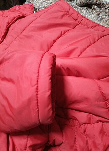Kapşonlu Şişme mont kırmızı hem yelek hem ceket oluyor - Görsel 9