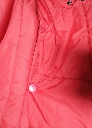 Kapşonlu Şişme mont kırmızı hem yelek hem ceket oluyor - Görsel 11