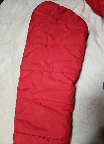 Kapşonlu Şişme mont kırmızı hem yelek hem ceket oluyor - Görsel 13