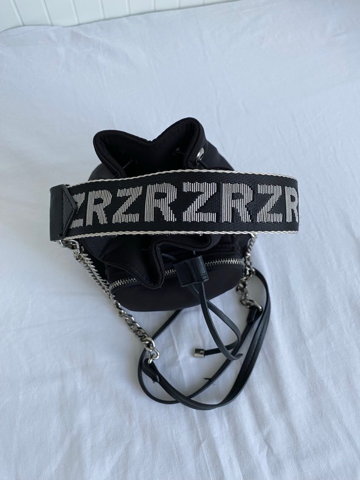 Zincir Detaylı Siyah Deri Kadın Çanta - Görsel 2