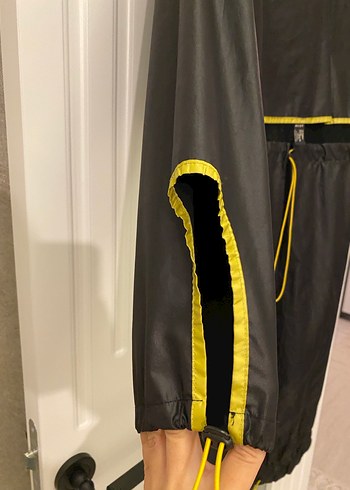 Kadın Siyah Uzun Yağmurluk - Görsel 8