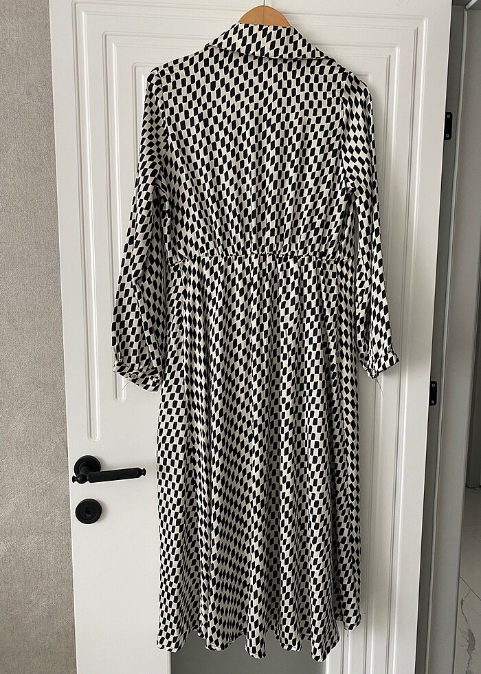 Tam boy düğmeli elbise - Görsel 2