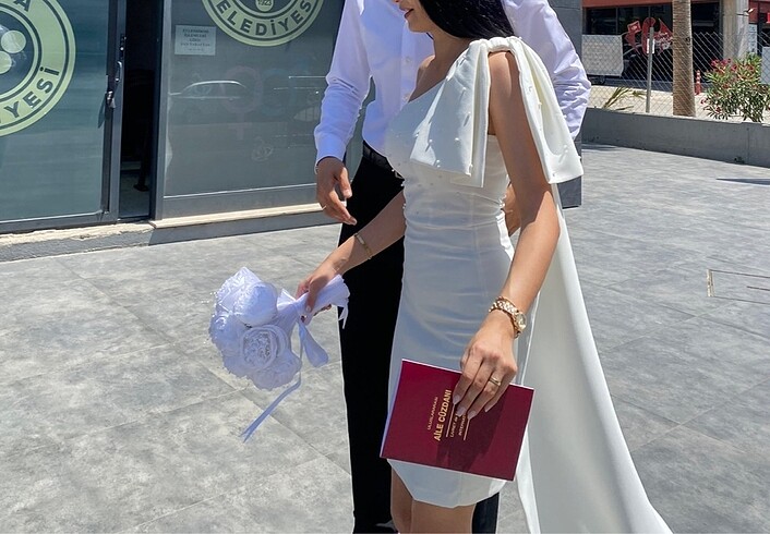 Trendyol & Milla Beyaz elbise