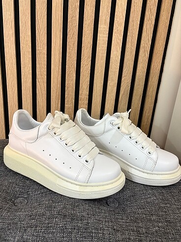 37 Beden McQueen spor ayakkabı 37 numara