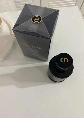 Dior Sauvage Elixir L'Absolu Erkek Parfümü - Görsel 6