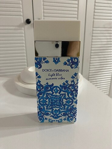 Dolce & Gabbana light blue summer vibes