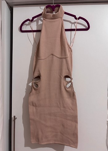 Bershka Taşlı Kelebekli Dekolteli Mini Pembe Elbise