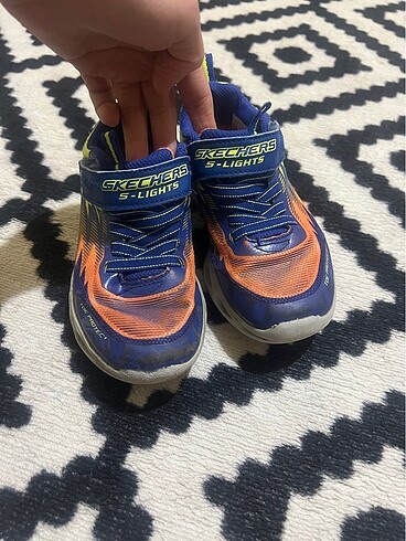 28 Beden Skechers ayakkabı
