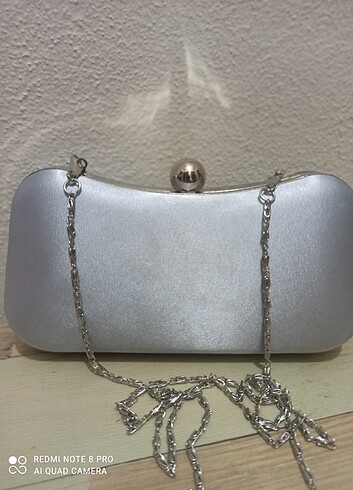 Gümüş model çanta 