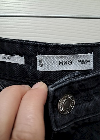 Kadın Siyah Bol Kesim Mini Kot Şort - Görsel 2