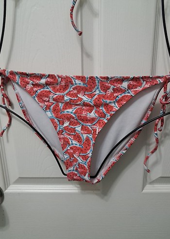 40 Beden kırmızı Renk Kırmızı Bağcıklı Bohem Bikini Takımı