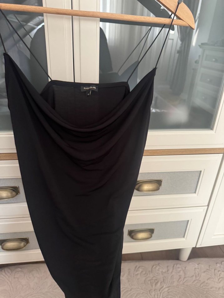 Siyah Saten Drapeli Kadın Tulum - Görsel 3