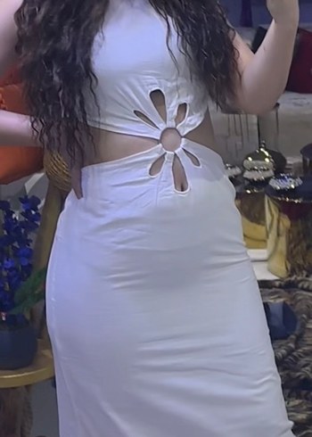 Beyaz Straplez Midi Elbise Çiçek Detaylı - Görsel 3