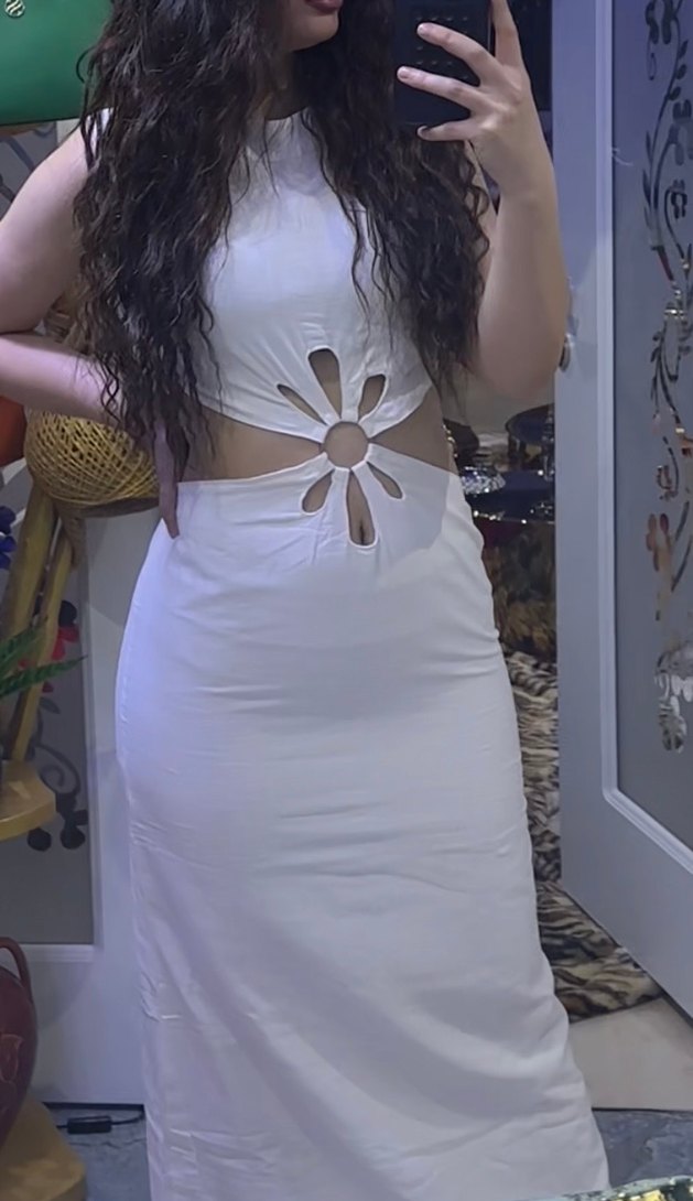 Beyaz Straplez Midi Elbise Çiçek Detaylı - Görsel 2