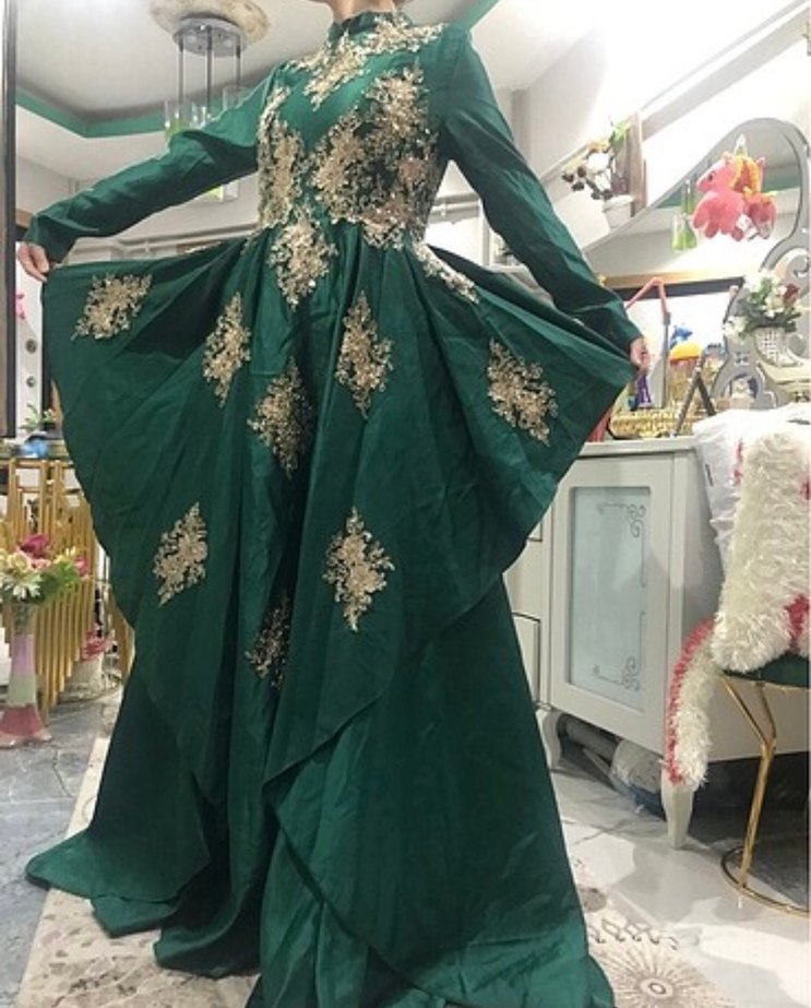 Yeşil İşlemeli Uzun Tesettür Kına Elbisesi - Görsel 2