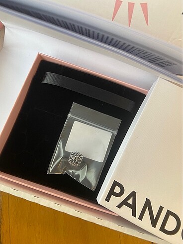  Beden Pandora Gül Charm