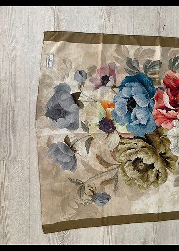 Çiçek Desenli pamuk şal - Görsel 3