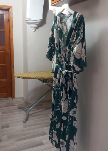 Yeşil Bohem Uzun Elbise V Yakalı - Görsel 2