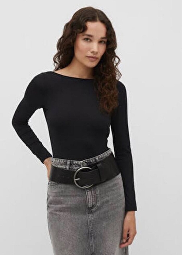 Stradivarius sırt dekolteli bluz - Görsel 2