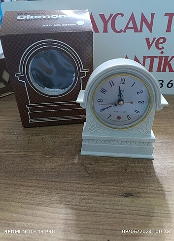 Beden beyaz Renk Diamond Şömine Üstü Kurmalı Alarmlı Saat