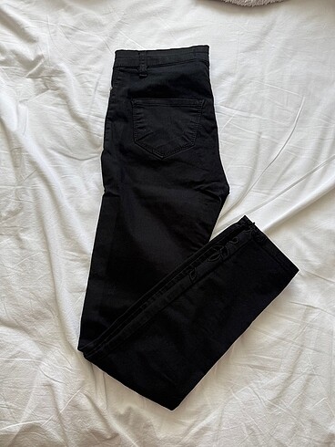 26 Beden Siyah Dar Paça Skinny Jean
