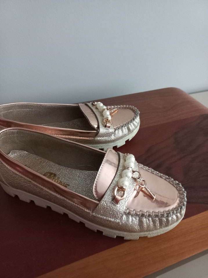 Bej Parlak Dolgu Topuklu Kadın Babet - Görsel 4