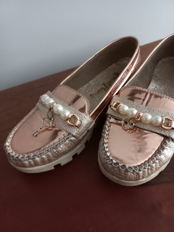 Bej Parlak Dolgu Topuklu Kadın Babet - Görsel 2