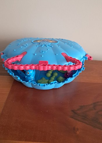 Fisher Price Mavi Kabuk Şeklinde Renkli Su Oyuncağı