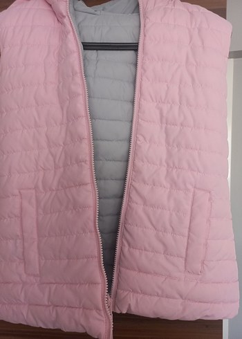 Gri Kapüşonlu Kız Yeleği Fermuarlı
Yeni etiketi yok - Görsel 2