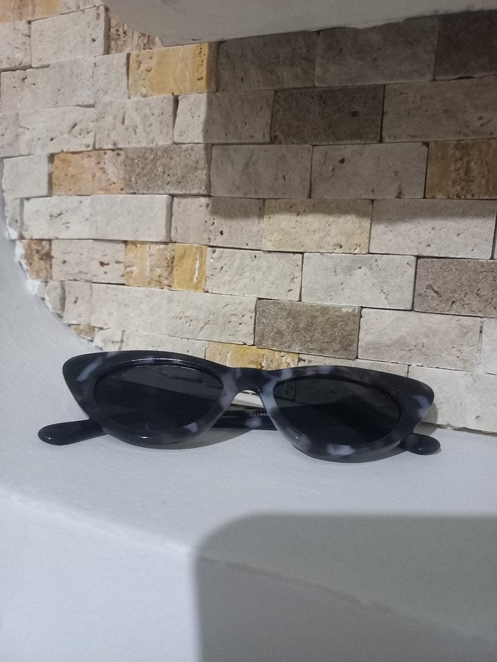 Şeffaf Gri Street Style Kadın Güneş Gözlüğü - Görsel 2