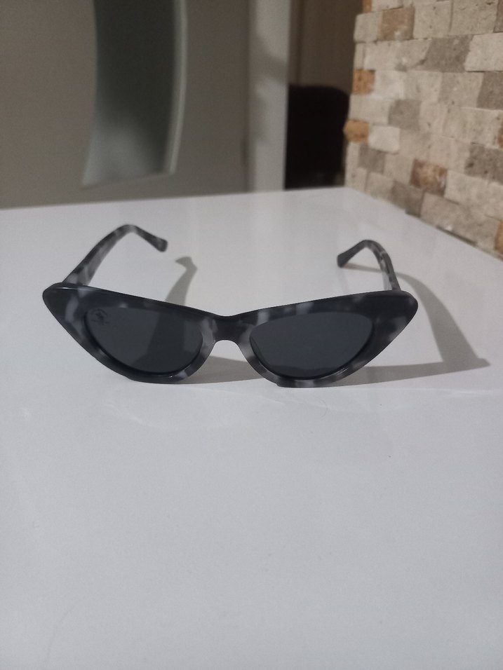 Şeffaf Gri Street Style Kadın Güneş Gözlüğü - Görsel 3