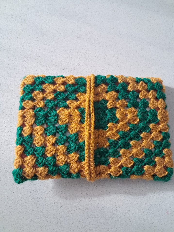 Renkli Nakışlı Örgü Bohem Kadın
el işi kitaplık - Görsel 2