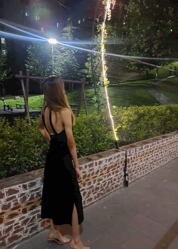 Mango Sırt Dekolteli Yırtmaçlı Uzun Kadın Elbise - Görsel 2