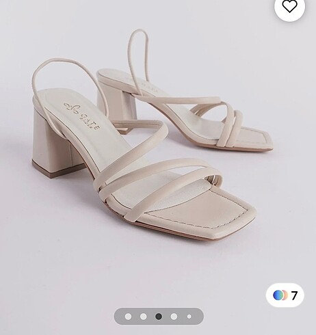 Diğer Topuklu sandalet