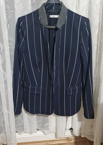Mango Düğmeli Çizgili Mini Kadın Blazer