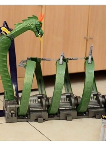 Hotwheels dragon fire track set - Görsel 5