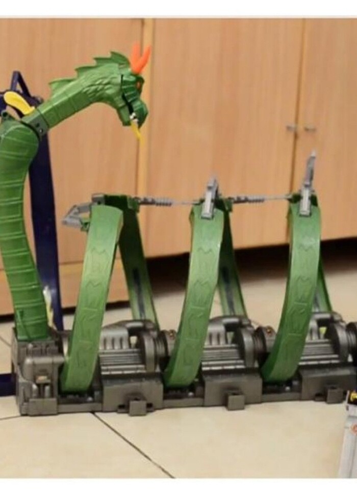 Hotwheels dragon fire track set - Görsel 5