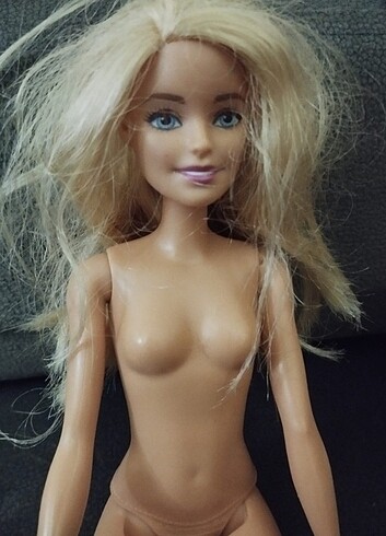 Barbie bebek