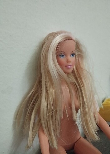 Barbie bebek 