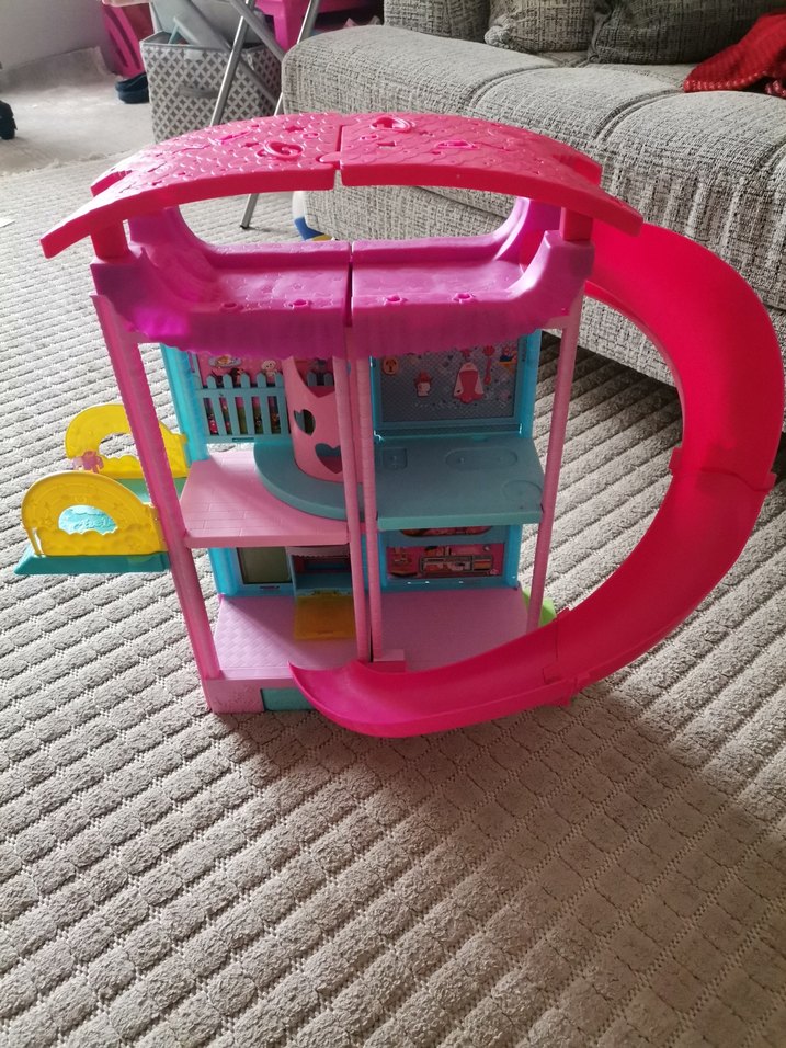 3katlı chelsea kaydıraklı havuzlu ev - Görsel 3