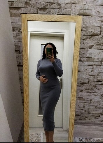 Triko elbise midi