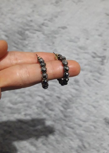 Gri Payetli Mini Daire Küpe - Görsel 3