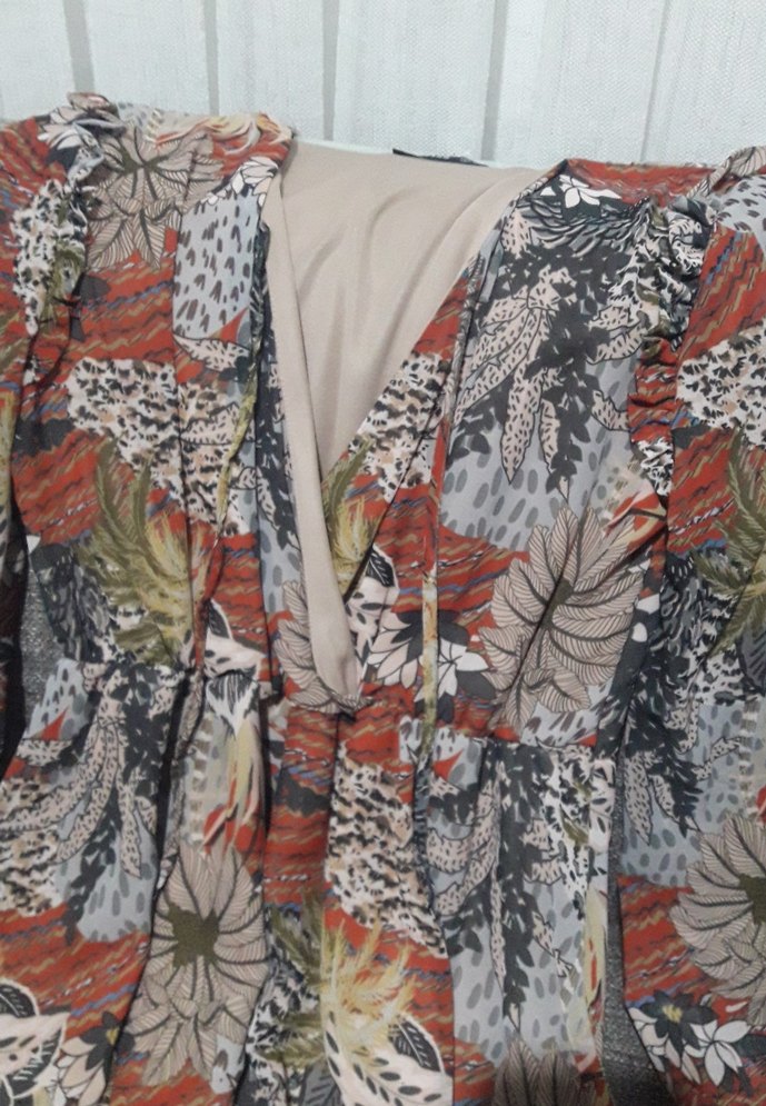 Bohem V Yaka Düğmeli Mini Elbise - Görsel 2