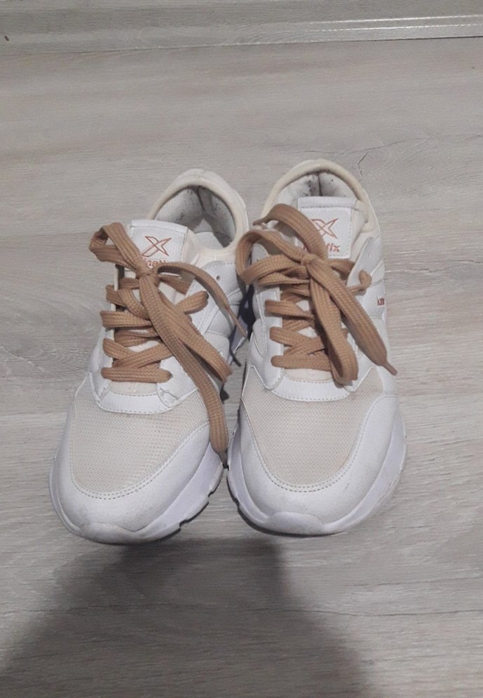 Kadın Beyaz Dolgu Topuklu Bağcıklı Spor Ayakkabı - Görsel 3