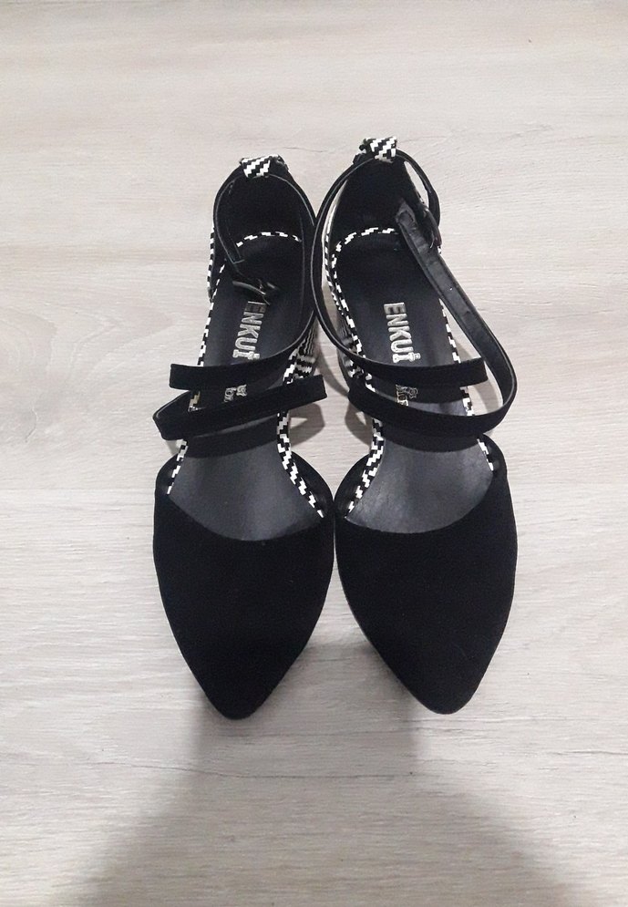 Kare Topuklu Siyah Beyaz Zebra Desenli Kadın Ayakkabı - Görsel 3