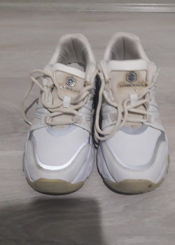 Beyaz Bağcıklı Kadın Spor Ayakkabı - Görsel 3