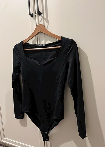 Koyu Siyah Yakalı Bluz - Görsel 2