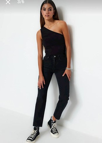 Trendyol & Milla Siyah Regular Fit Kadın Denim Pantolon