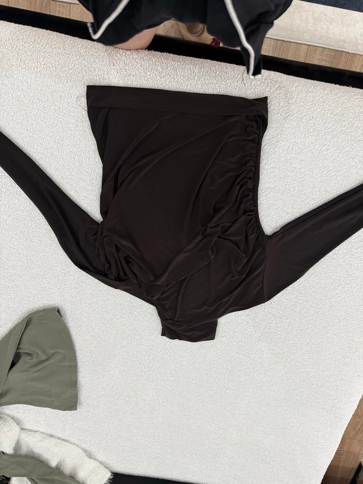 Drapeli Siyah Uzun Kollu Yüksek Yakalı Bluz - Görsel 2